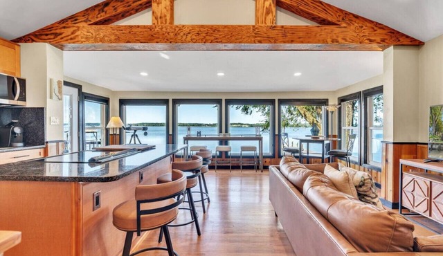 Downs By The River W/beautiful views of Sunset!