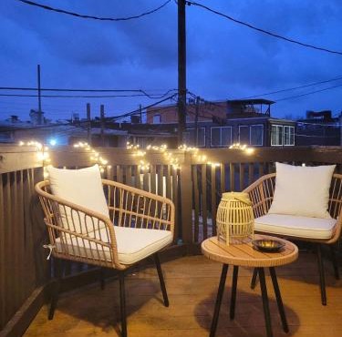 Downtown 1BD APT, Walk to Stadiums, Free Parking