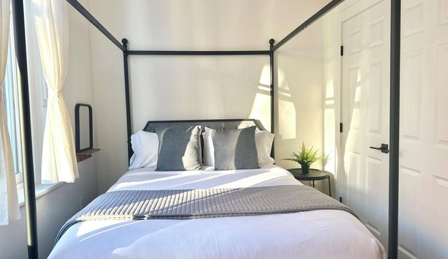 Downtown 1BR Apartment Near Convention Center & PPAC