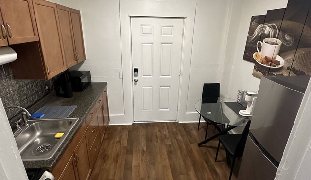 Downtown 1BR Oasis