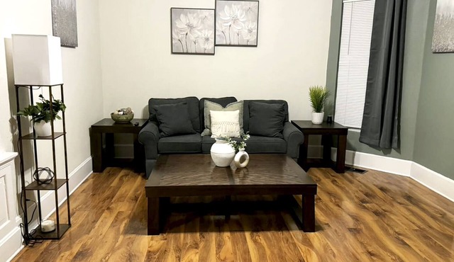 Downtown 1BR Stay | Walk to Cafes & Parks