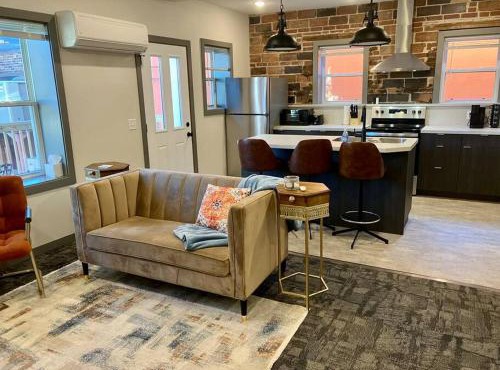 Downtown 2BR Apartment