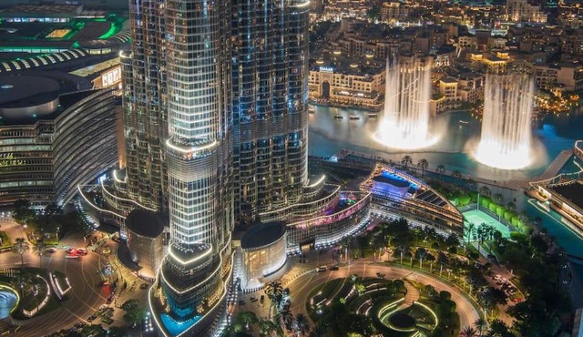 Downtown 3BR Luxe, Burj & Fountain View Bliss Near Dubai Mall