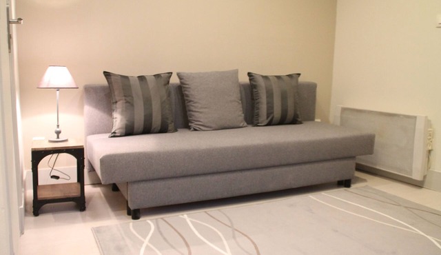 Downtown, 40min from Disneyland Paris, 10 min walk from SNCF train station