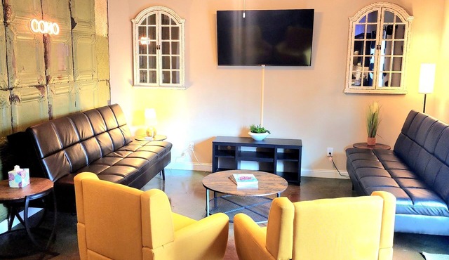 Downtown 9th St. 4 Bedroom Loft