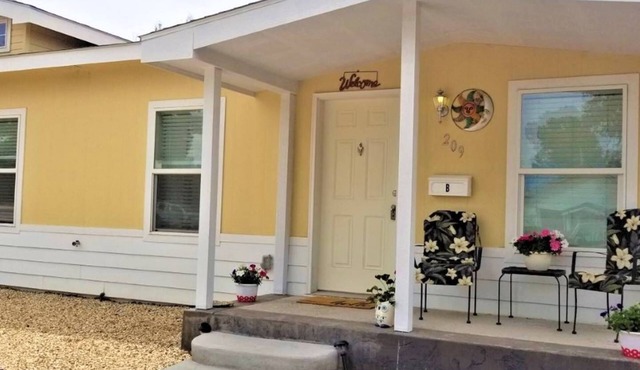 Downtown Alamosa 3 Bedroom 2 Bath Home