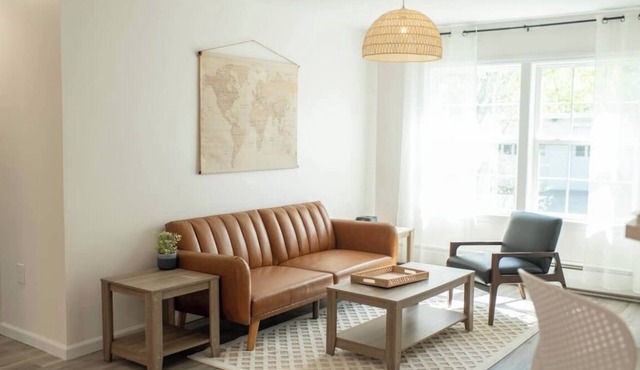 Downtown Alex Bay home- Newly Renovated!