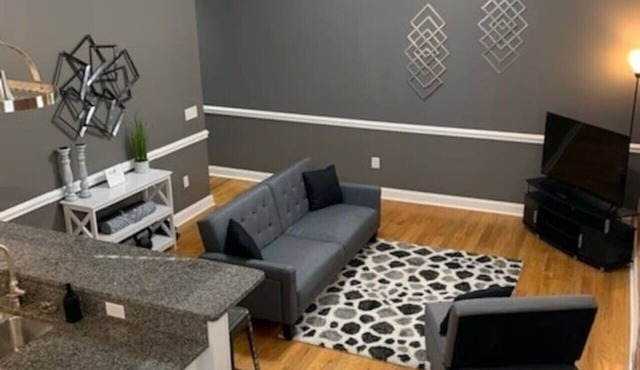 Downtown Amorance, Luxury Condo with rooftop patio