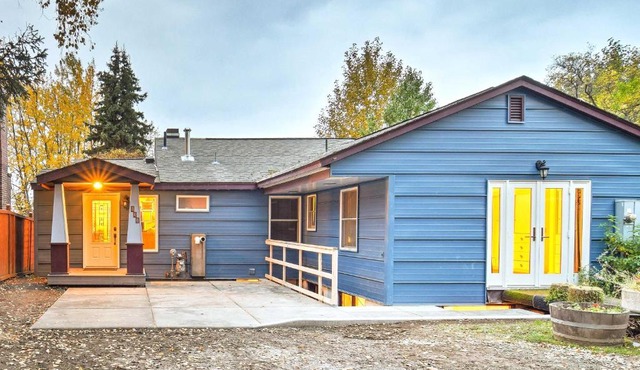 Downtown Anchorage Home, 1 Block to Coastal Trail!