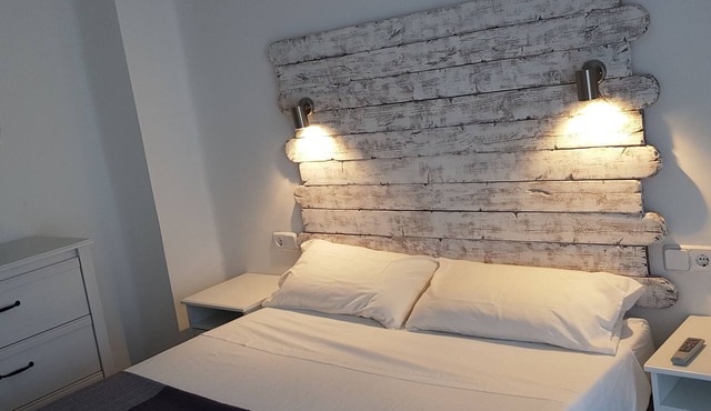 Downtown apartment in front of Torres de Serrano