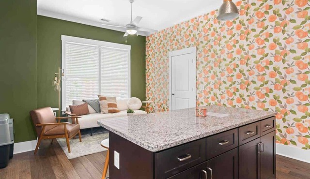 Downtown at The Peach House Dogs Welcome Fully Fenced Yard and Off-street Parking