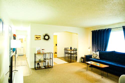 Downtown Blue Room at Villages on Aurora
