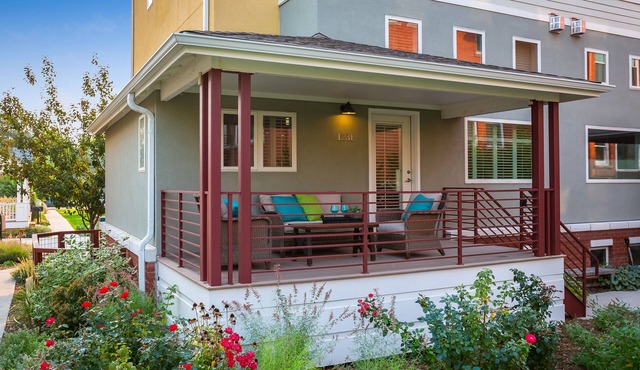 Downtown Boulder townhome with fabulous views