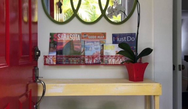 * Downtown Bungalow *Beaches/Restaurants/Cafes*Just Minutes away!