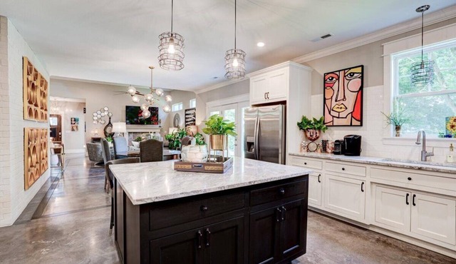 DOWNTOWN CASA KINCANNON, TOP 10 LUXURY, Bikers! HGTV FIXER TO FABULOUS BUILT