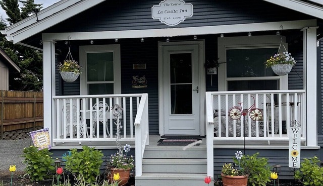 Downtown Charming Bungalow, Vancouver Wa. two blocks from Main St. USA