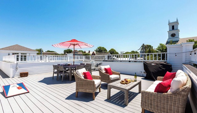 Downtown Chatham Luxurious & Spacious Condo w/Roof Deck - Close to Oyster Pond