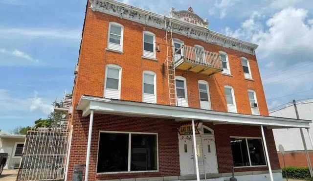 Downtown Columbus 2 bedroom unit with great views!