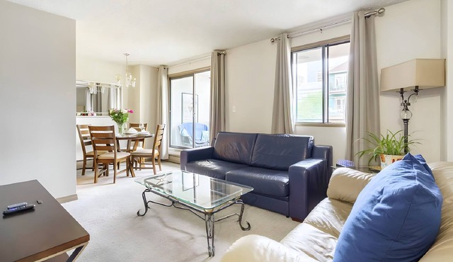 Downtown Condo Near Stampede and BMO with Parking
