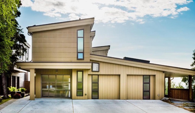 Downtown Contemporary Coastal Oasis