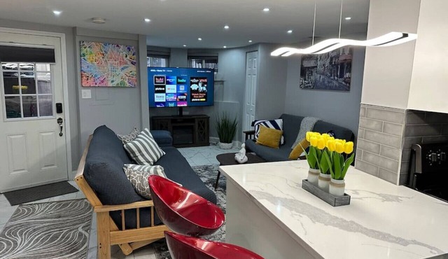 Downtown Delight Vibrant Oasis in Heart of DC's Bustling Streets