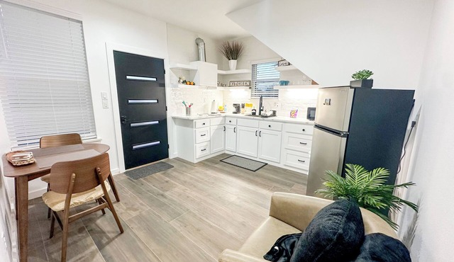 Downtown Denton Delight Loft