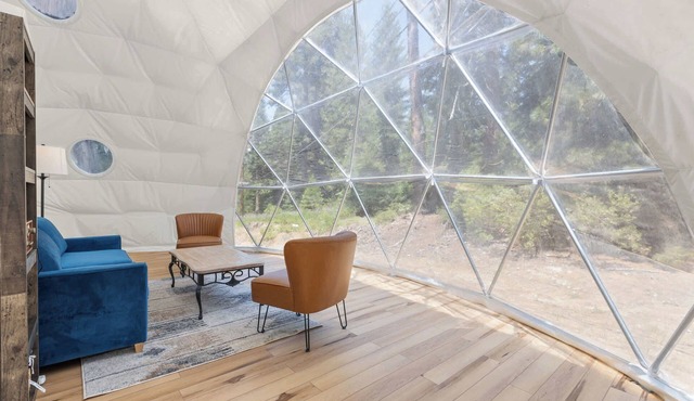 Downtown Dome Glamping Retreat in Shaver Lake