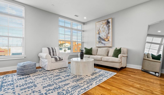 Downtown Dream - Brand new 2/2 over Target in Downtown Auburn