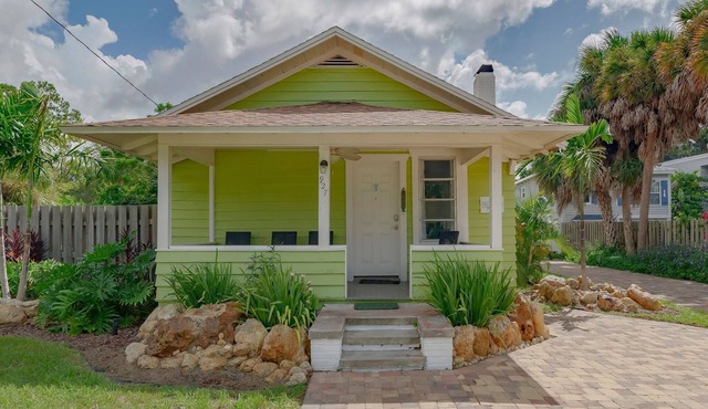 Downtown Dunedin Keylime Cottage #3