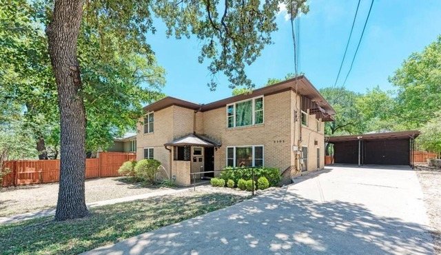 Downtown Duplex: Hiking, Zilker Park, Lake, Capitol
