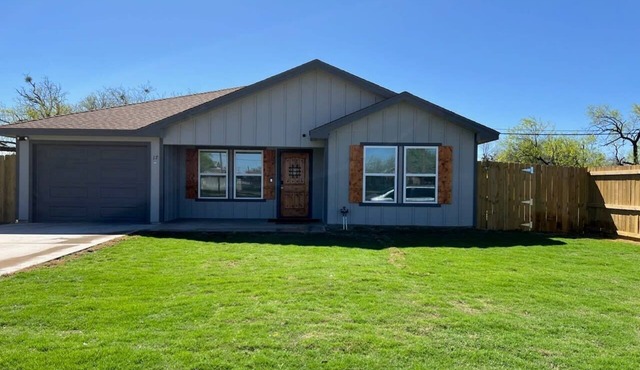 Downtown Elegance: 2-BR Home