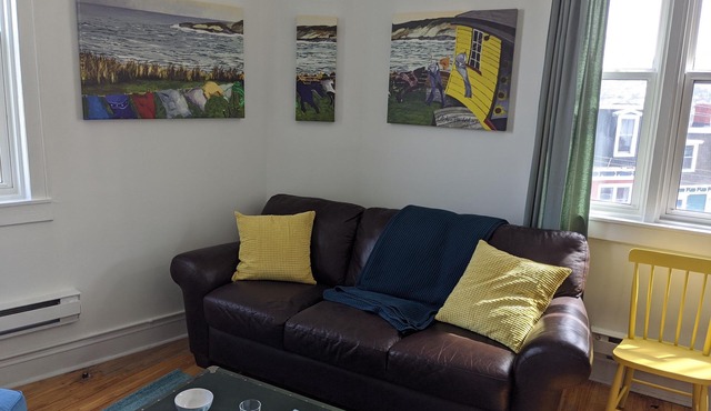 Downtown Executive w Fireplace & Location