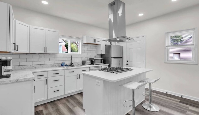 Downtown Fort Wayne Vacation Rental | Walk to Shops & Dining