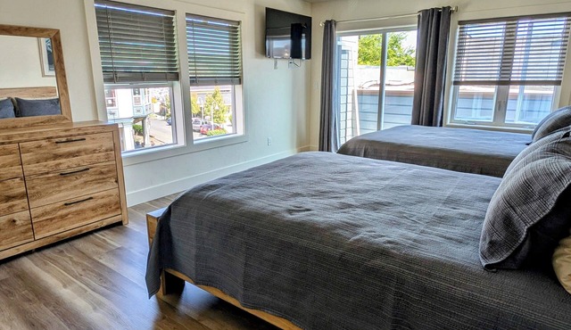 Downtown Friday Harbor! Newly Built! HB