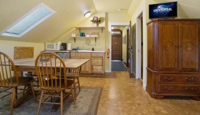 Downtown Friday Harbor! (Miner's)