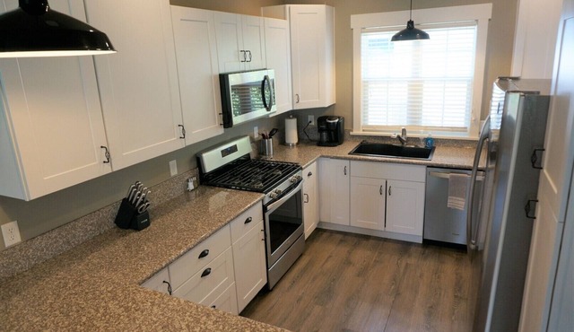 Downtown Fruita! Modern 3-BR home with master suite & locked bike storage