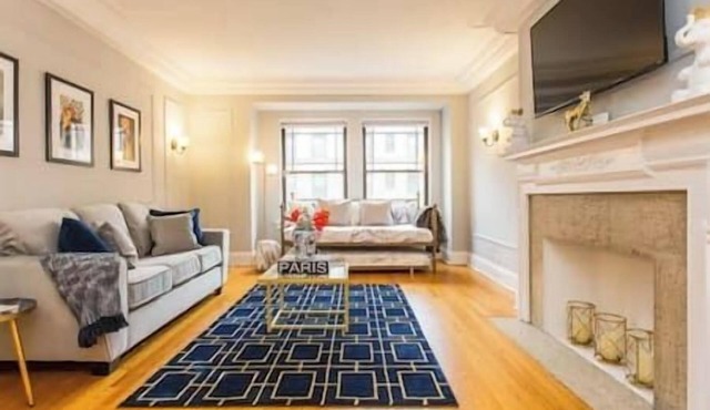 Downtown Gold Coast 4bd/4ba - 2 apts