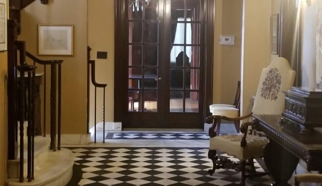 Downtown Guest Quarters Hotel
