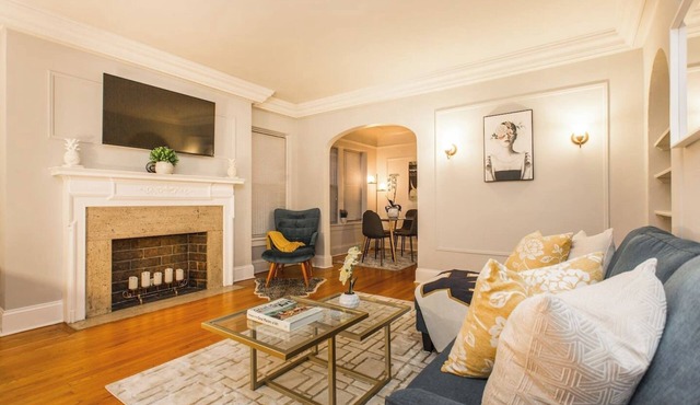 Downtown Guild #3 | Mag Mile Gold Coast The Lake!