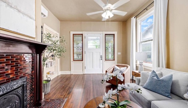 Downtown Heritage Suite | Free Parking