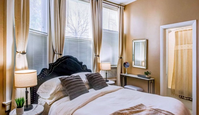 Downtown Historic Apartment with Modern Flair