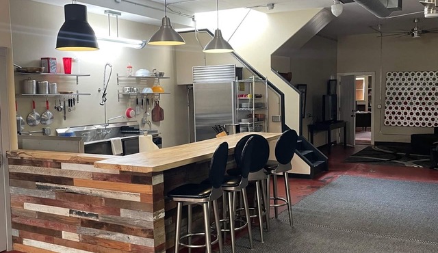 Downtown historic industrial loft, dog-friendly, sleeps 15+