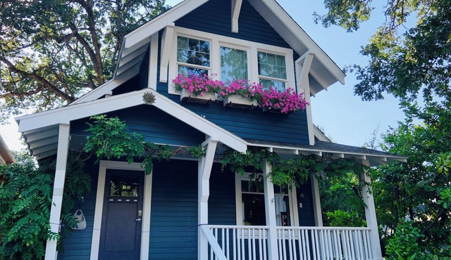 Downtown Hood River Craftsman Bungalow - Across the street from Children's Park
