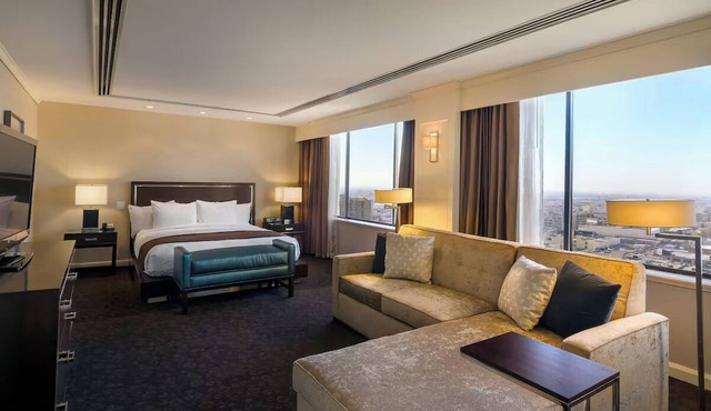 Downtown LA Presidential Suite w/Luxe Spaces & Steps to Cultural Landmarks