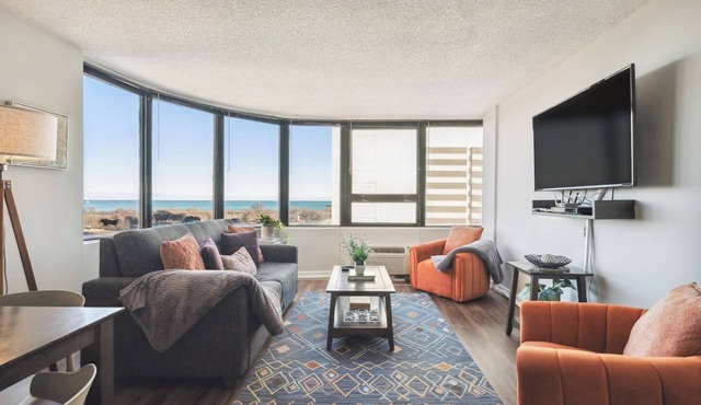 Downtown Lake VIEWS, Mich Ave, Museums 2bd/2ba