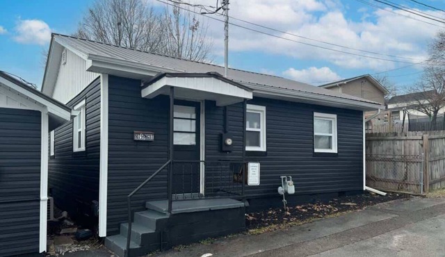 Downtown Lenoir City 2 Bedroom House