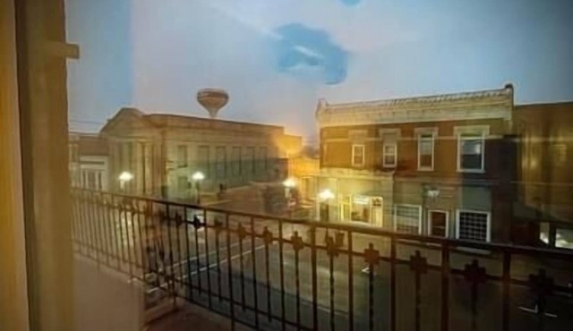 Downtown LeRoy ONE TWENTY Loft