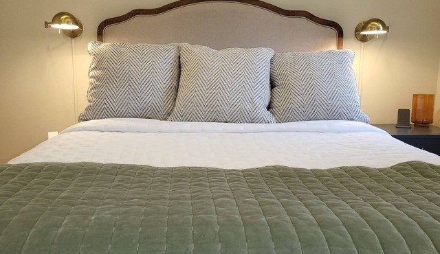 Downtown Lexington Private Apt!