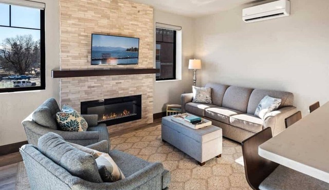 Downtown Living, Waterfront & Marina, Sandcreek Lofts