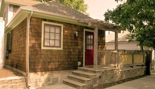 Downtown Livingston. Close to Yellowstone and Chico.